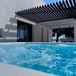 Aeneas Pool & Jacuzzi Al Mare Torre Guaceto Specchiolla
