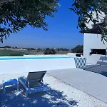Aeneas Pool & Jacuzzi Al Mare Torre Guaceto 别墅