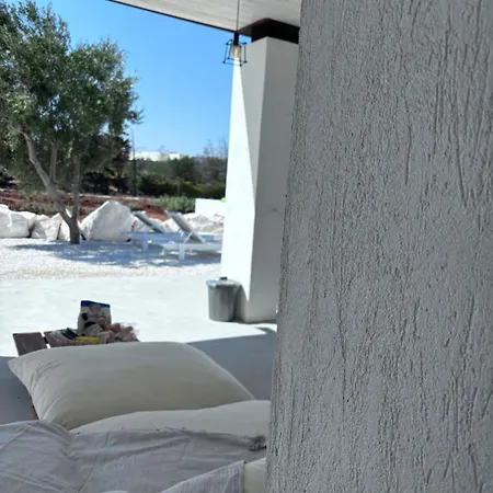 Villa Aeneas Pool & Jacuzzi Al Mare Torre Guaceto *