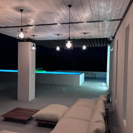 Aeneas Pool & Jacuzzi Al Mare Torre Guaceto וילה