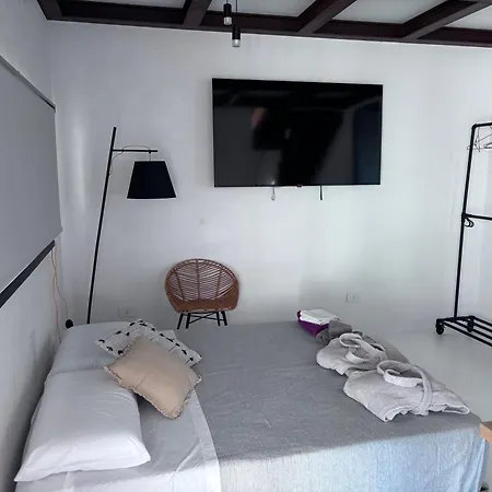 Villa Aeneas Pool & Jacuzzi Al Mare Torre Guaceto *